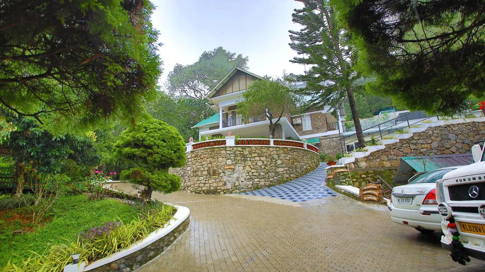 Resort Chithirapuram Palace Munnar