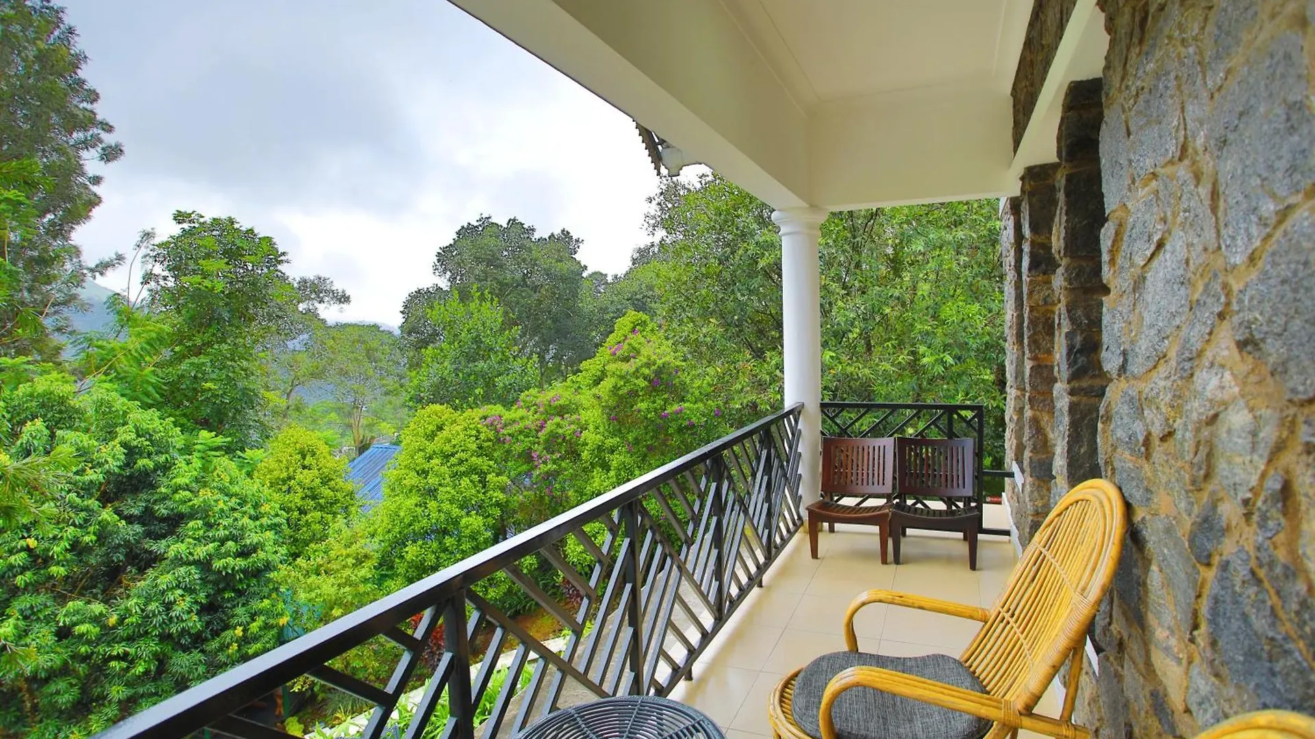 Resort Chithirapuram Palace Munnar