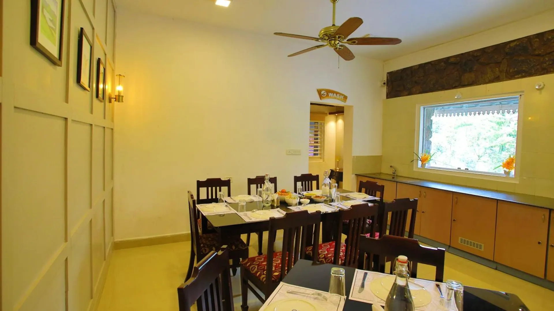 *** Resort Chithirapuram Palace Munnar India