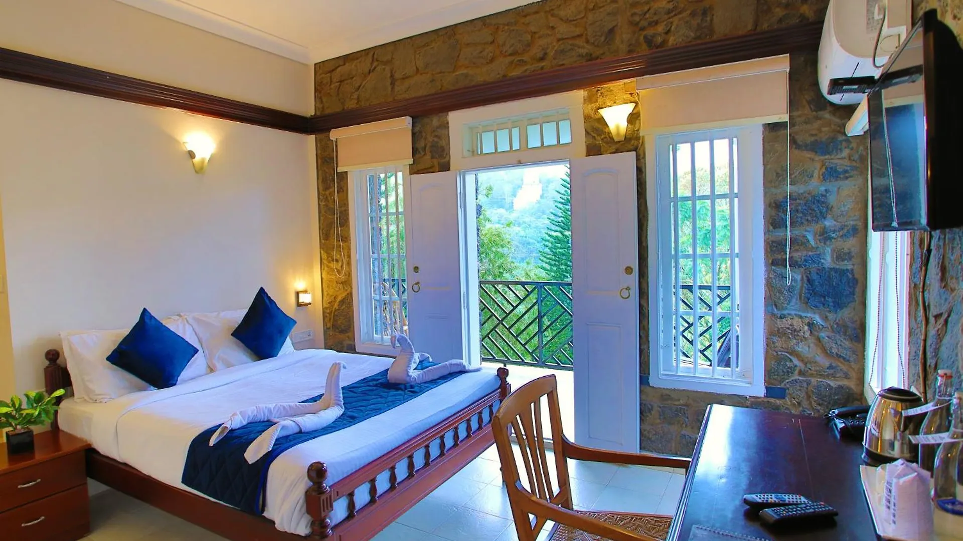 Resort Chithirapuram Palace Munnar